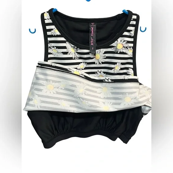Betsey Johnson Black and White Stripped w/ Daisy Print Crop Tank - Small - Picture 5 of 8